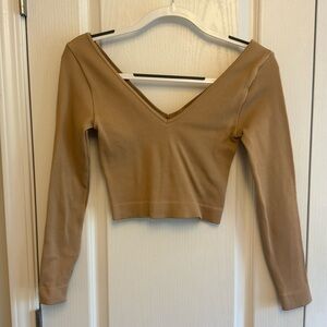 Long-sleeve V-neck crop top